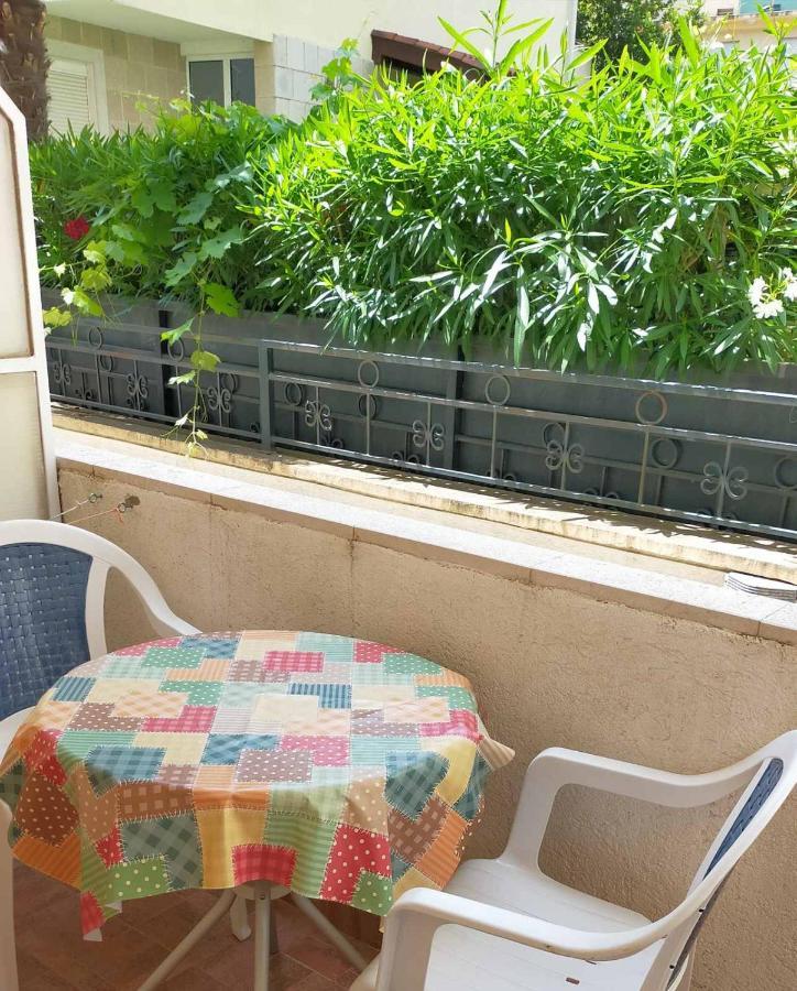 Guesthouse Tri Palme Bečići Eksteriør billede