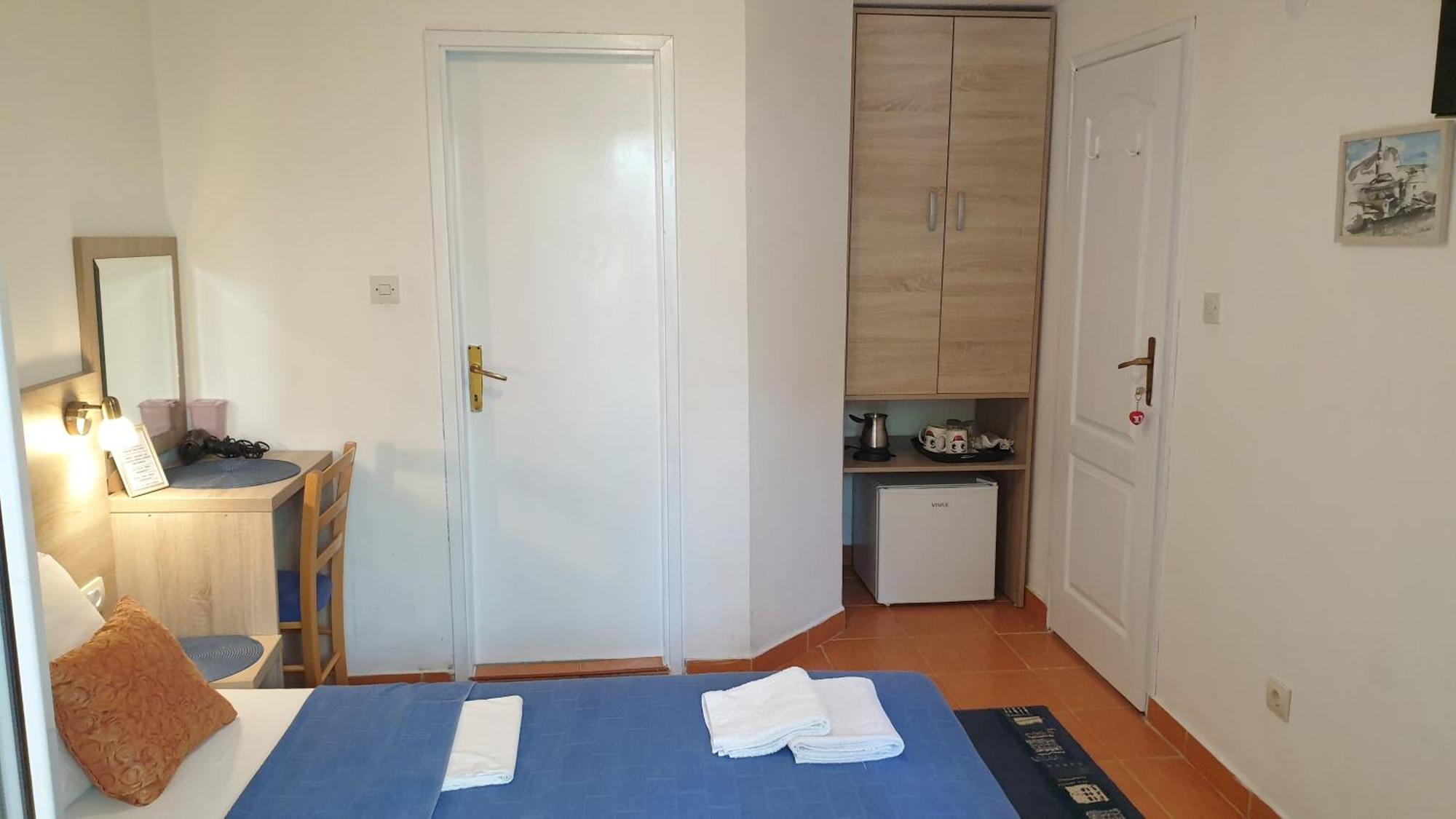Guesthouse Tri Palme Bečići Eksteriør billede