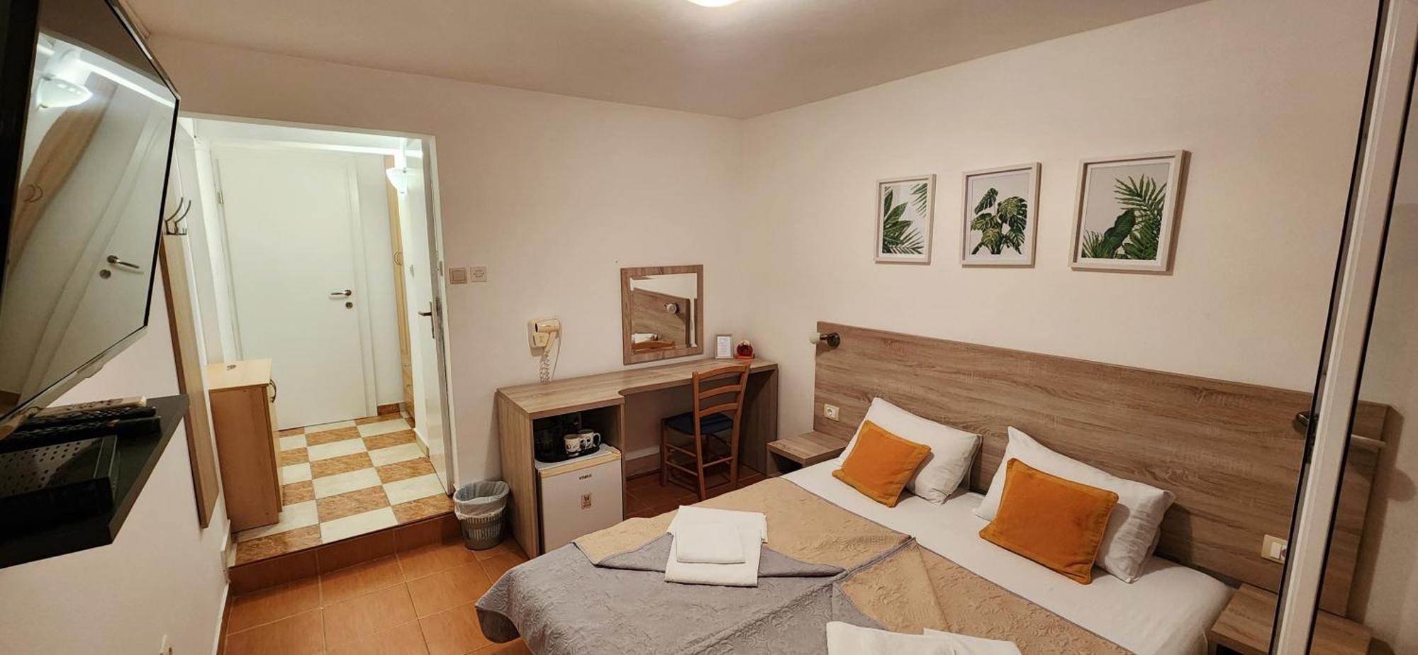 Guesthouse Tri Palme Bečići Eksteriør billede
