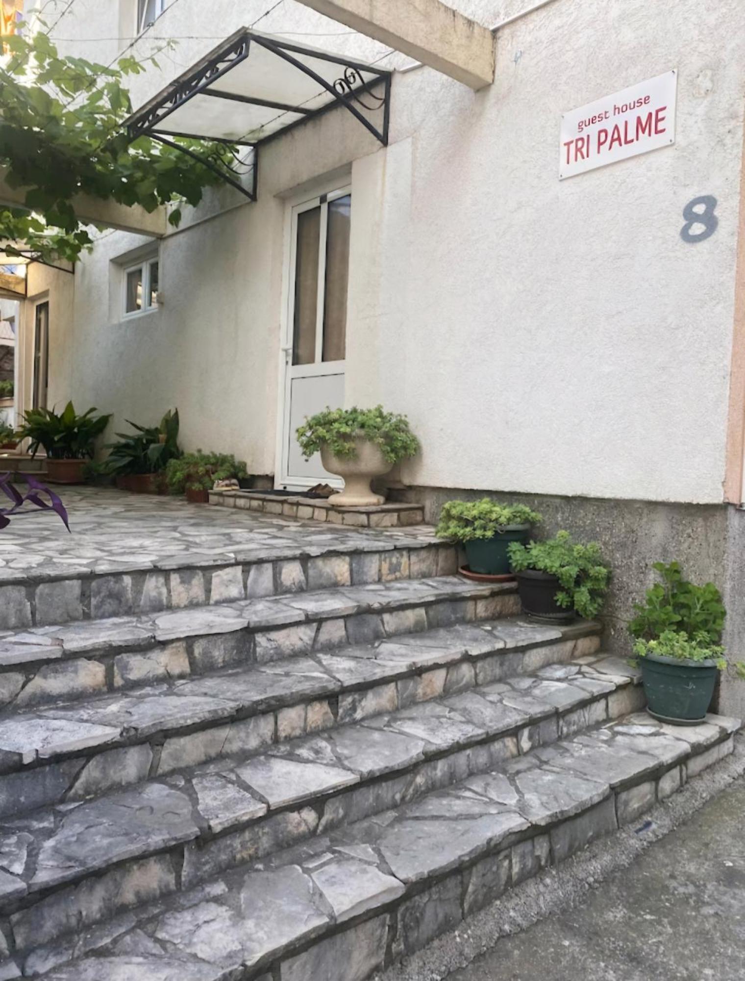 Guesthouse Tri Palme Bečići Eksteriør billede